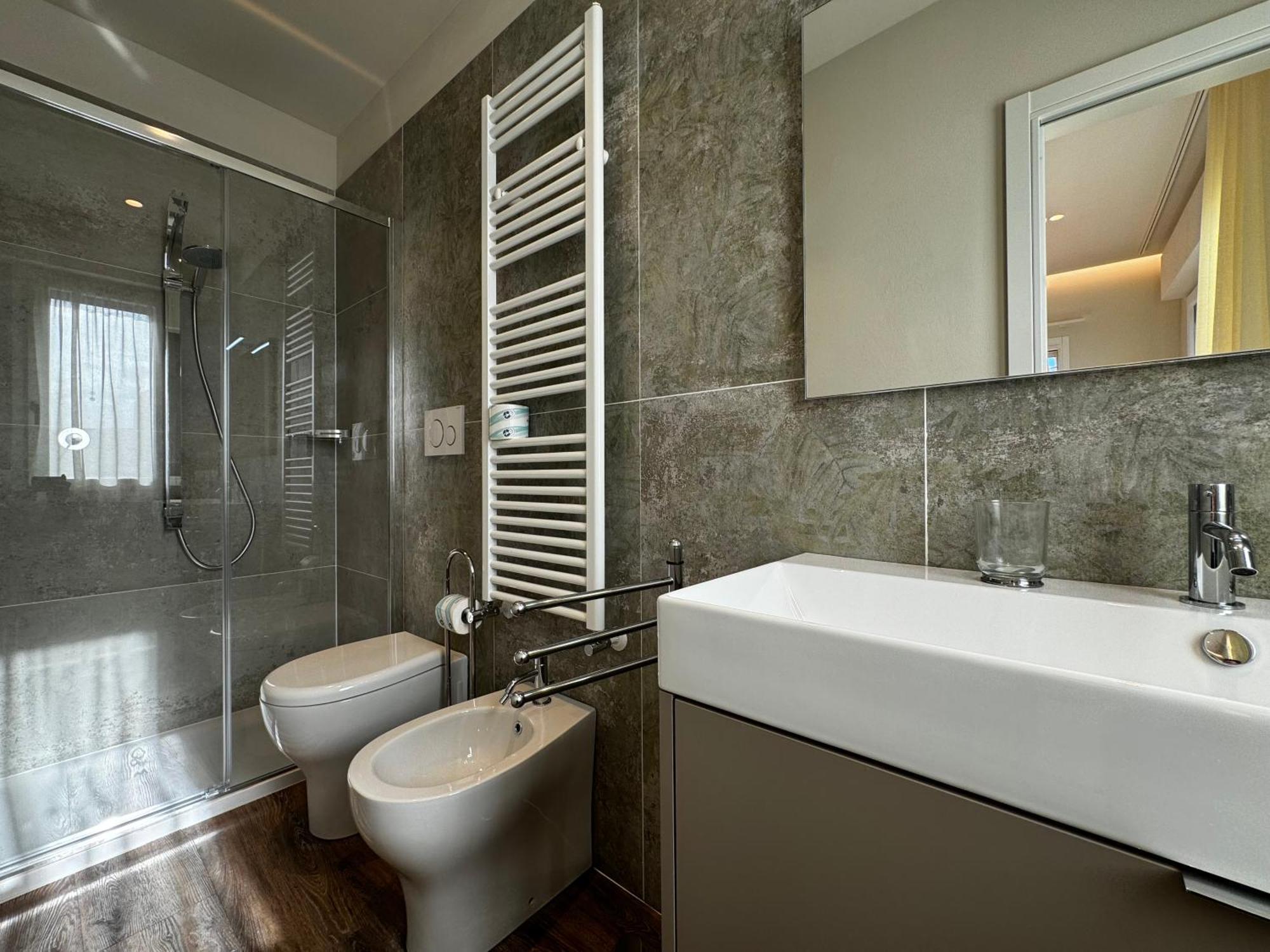 Skyline Siena Apartment ภายนอก รูปภาพ