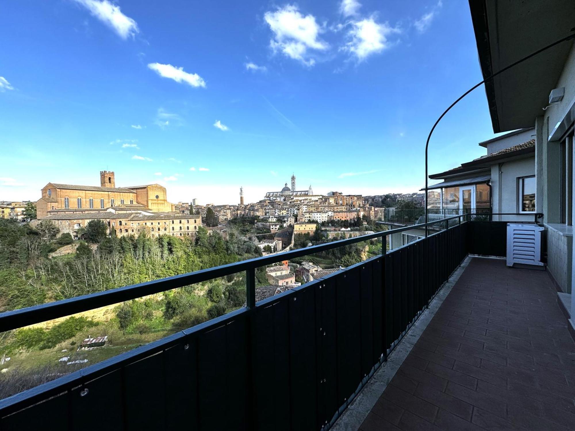 Skyline Siena Apartment ภายนอก รูปภาพ