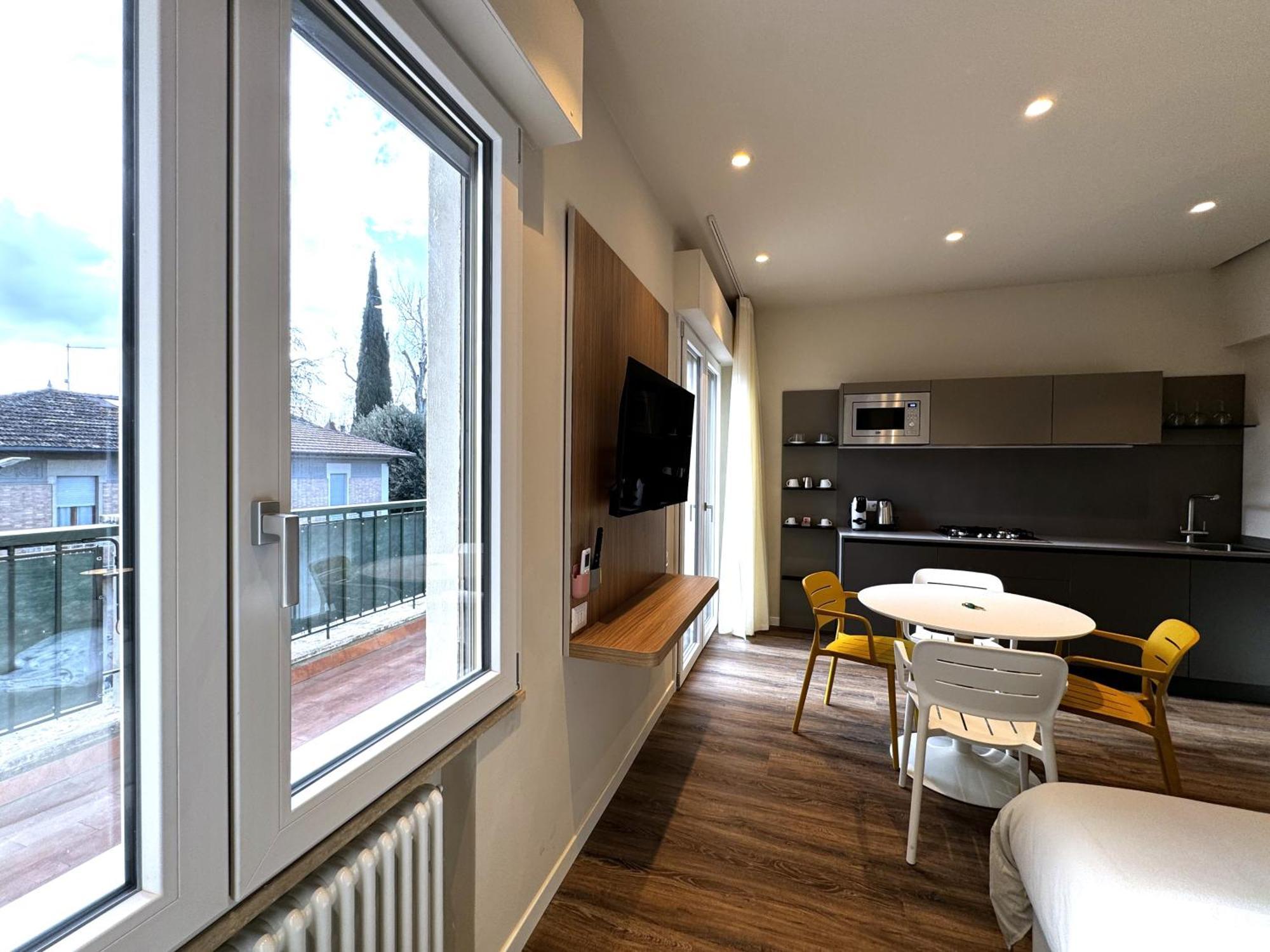 Skyline Siena Apartment ภายนอก รูปภาพ