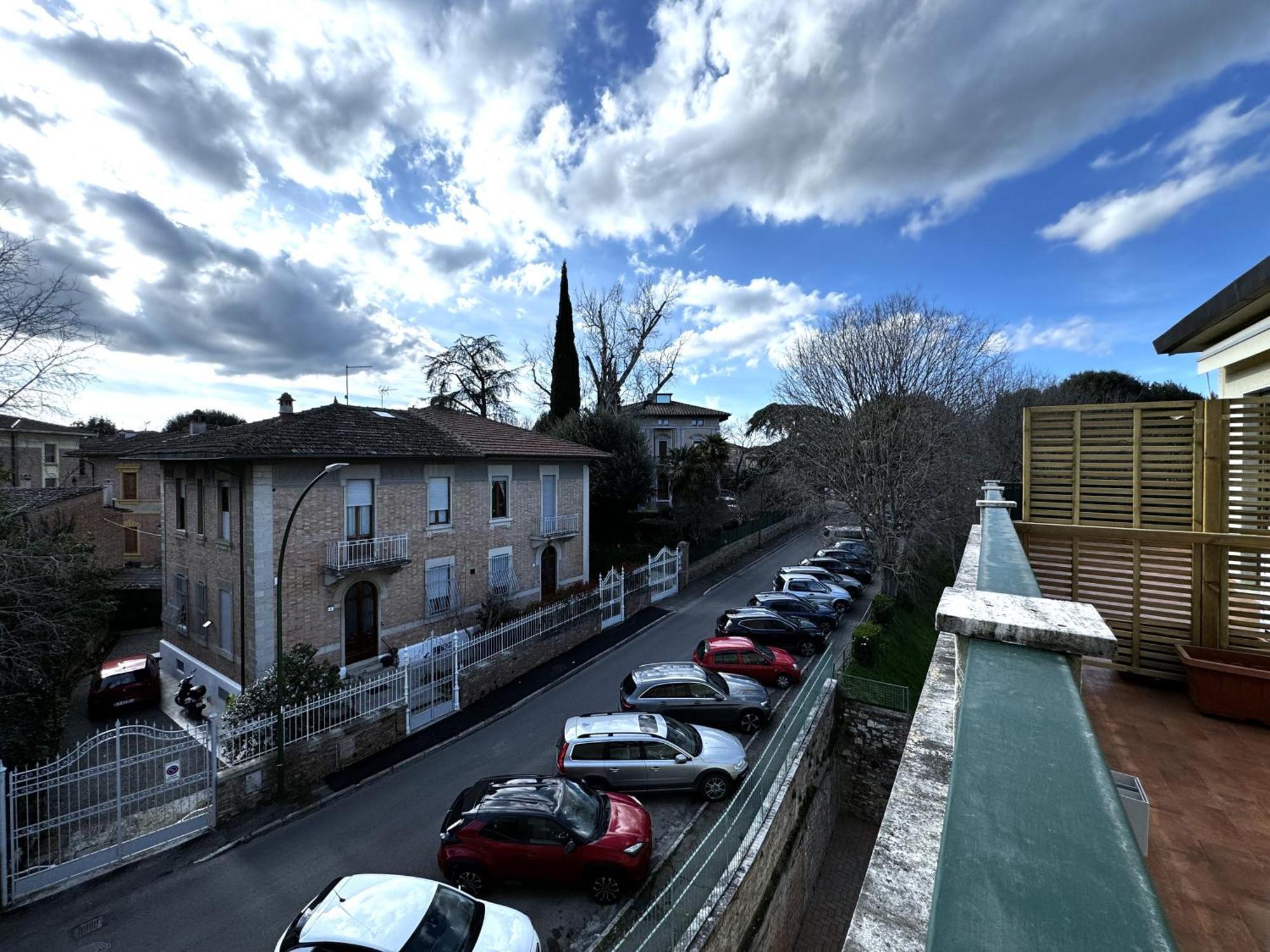 Skyline Siena Apartment ภายนอก รูปภาพ