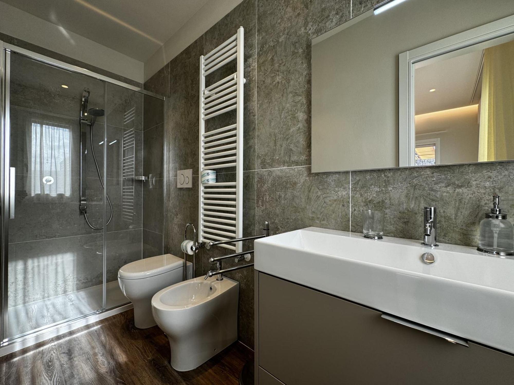 Skyline Siena Apartment ภายนอก รูปภาพ