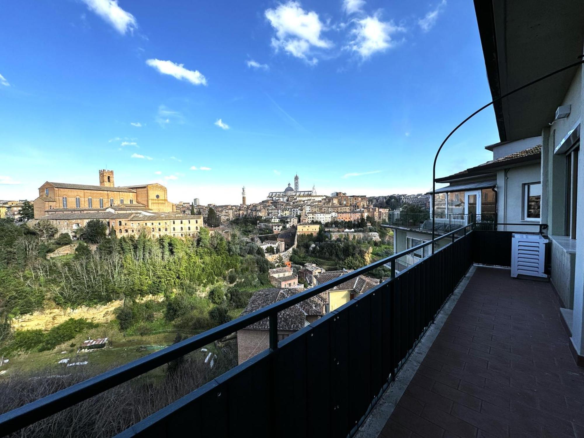 Skyline Siena Apartment ภายนอก รูปภาพ